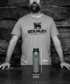 STANLEY CLASSIC TRIGGER-ACTION TRAVEL MUG 20 OZ Water