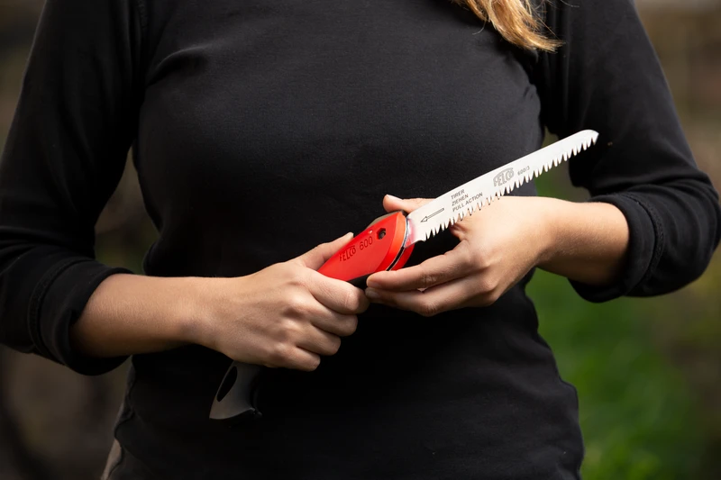 Hand Saws FELCO 600 Folding Pruning Saw 16 Cm / 6.3 Inch Blade 3 Hand Saws FELCO 600 Folding Pruning Saw 16 Cm / 6.3 Inch Blade