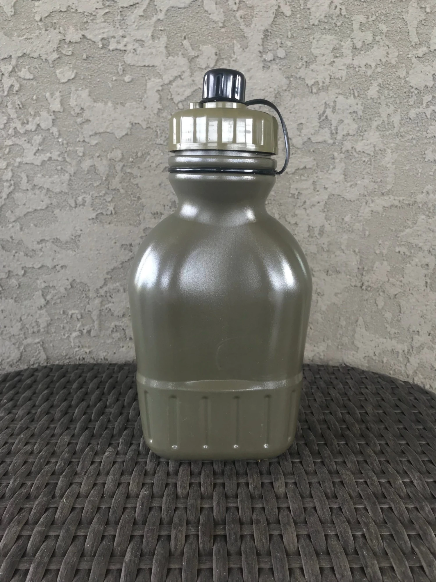 Seychelle Advanced Filter Canteen 38oz Water 1 Seychelle Advanced Filter Canteen 38oz Water