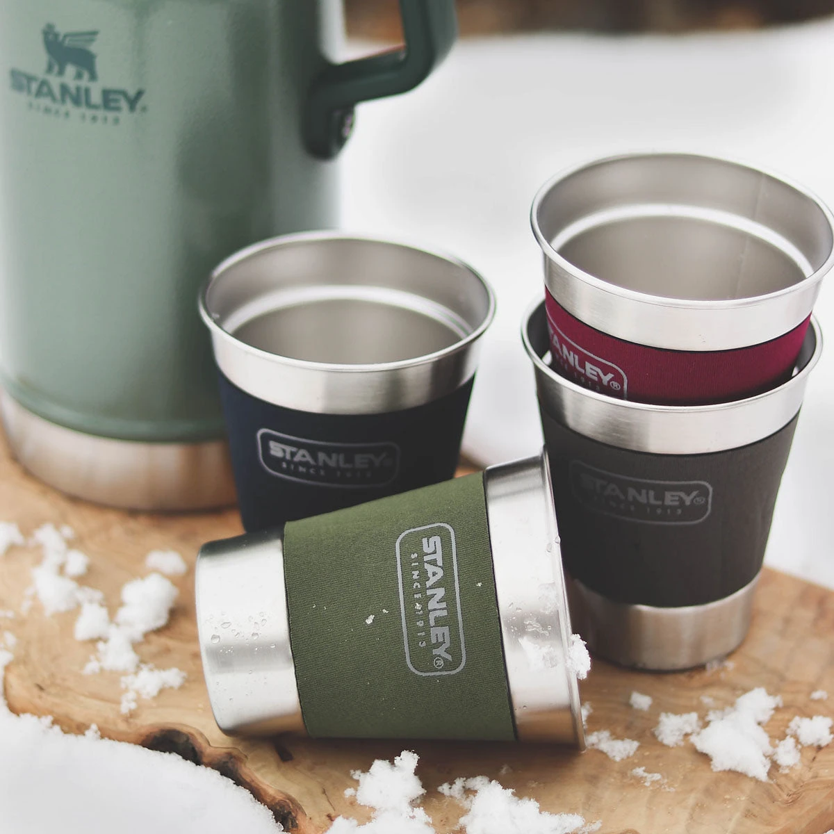 STANLEY CLASSIC OUTDOOR GROWLER GIFT SET Water 4 STANLEY CLASSIC OUTDOOR GROWLER GIFT SET Water