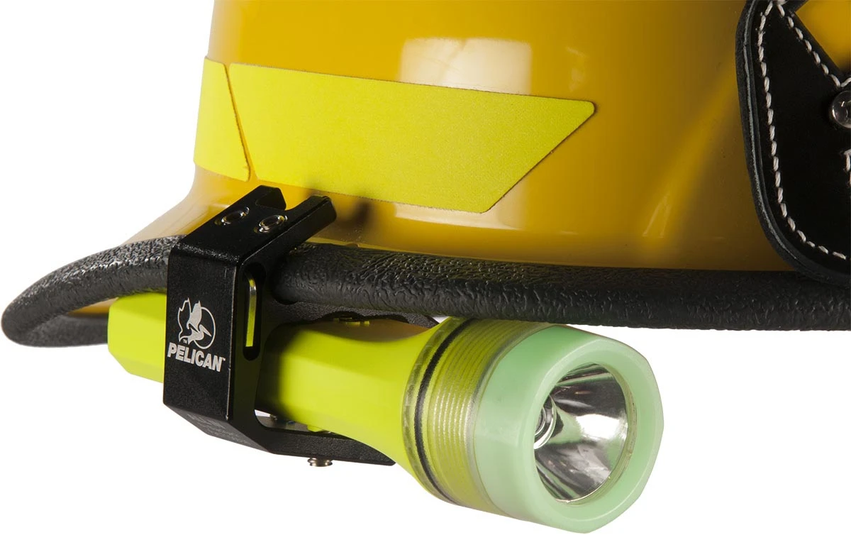 Pelican 3325 LED Photoluminescent Flashlight Flashlights 5 Pelican 3325 LED Photoluminescent Flashlight Flashlights